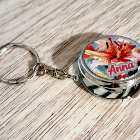 Keyring: mini compact mirror