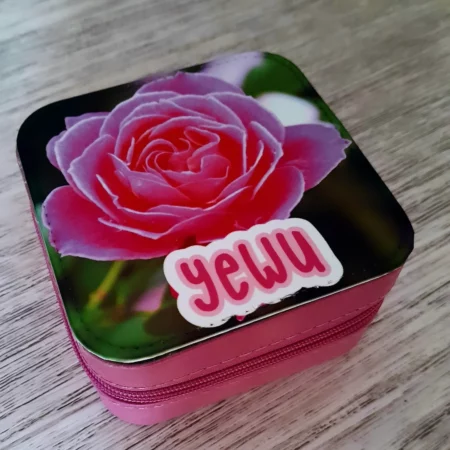 Valentine's Day jewellery box